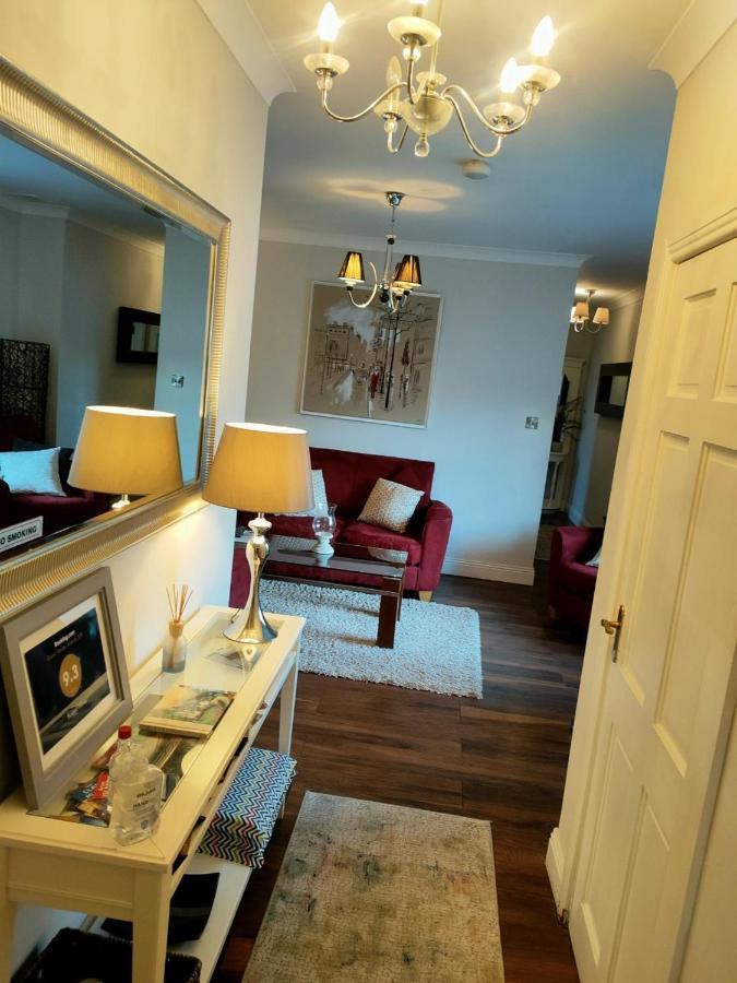 Russell Mews Ennis Exterior foto